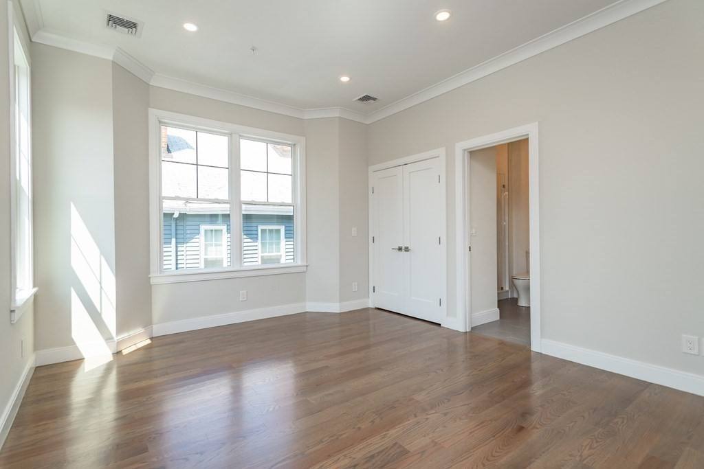 Apartment for rent at 3247 Washington St #3, Jamaica Plain, MA 02130