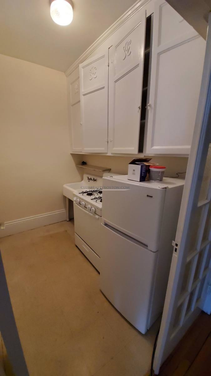 Apartment for rent at 381 Harvard St #31, Cambridge, MA 02138