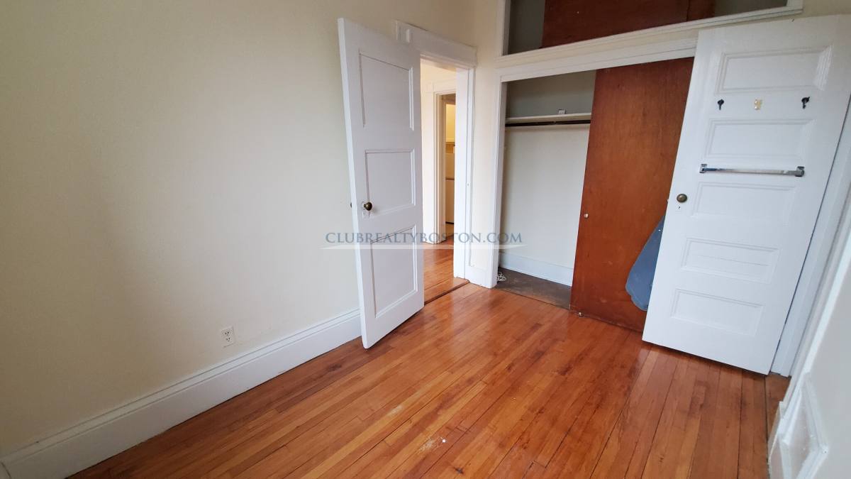 Apartment for rent at 381 Harvard St #31, Cambridge, MA 02138