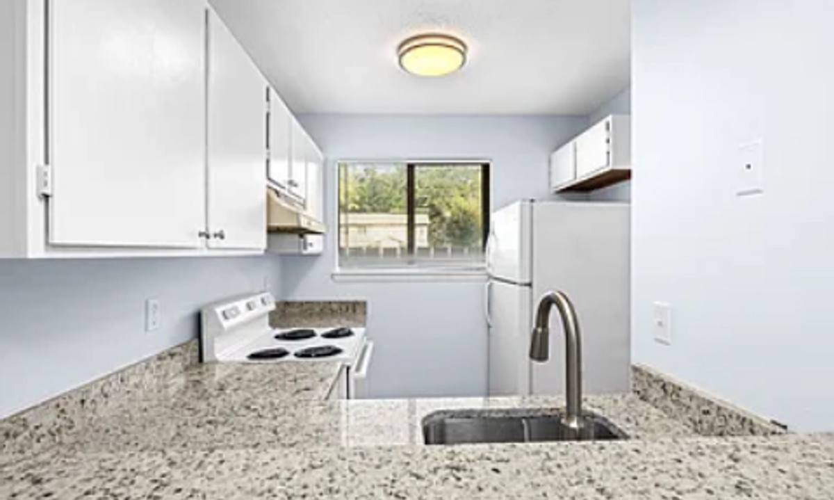 Townhouse for rent at 2807 Waddell Rd, Beaufort, SC 29902