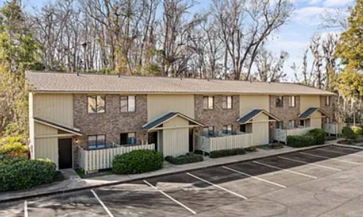 Townhouse for rent at 2807 Waddell Rd, Beaufort, SC 29902