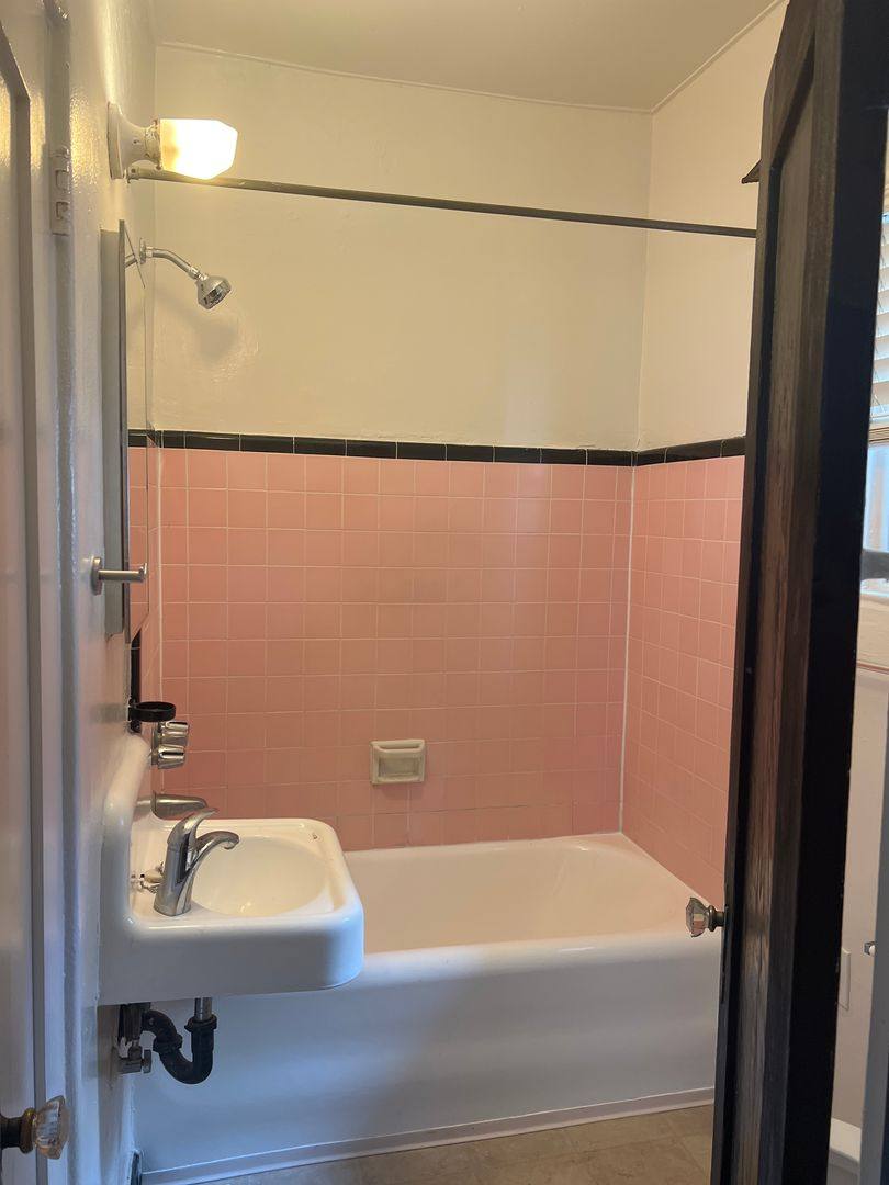 Apartment for rent at 633-645 Pennsylvania Ave, San Diego, CA 92103