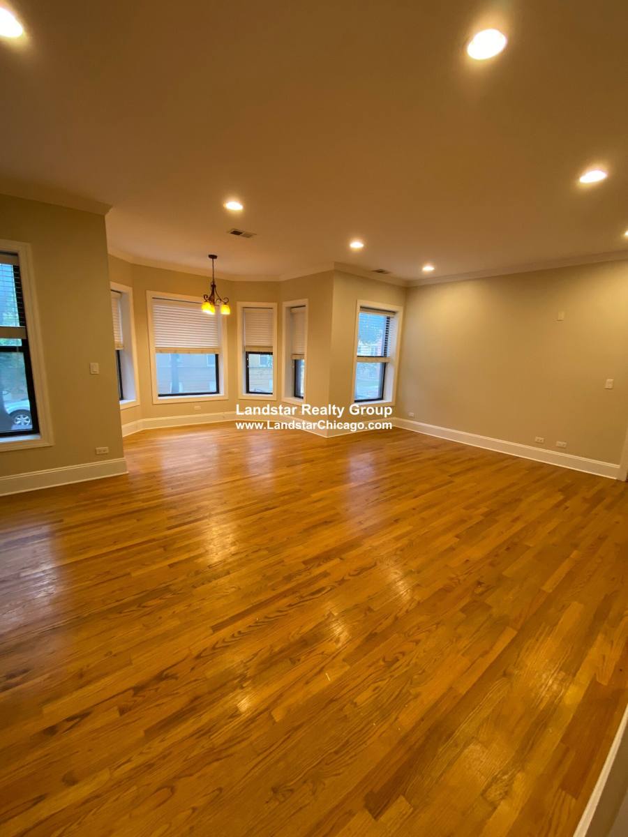 Apartment for rent at 618 Elmwood #2, Evanston, IL 60202