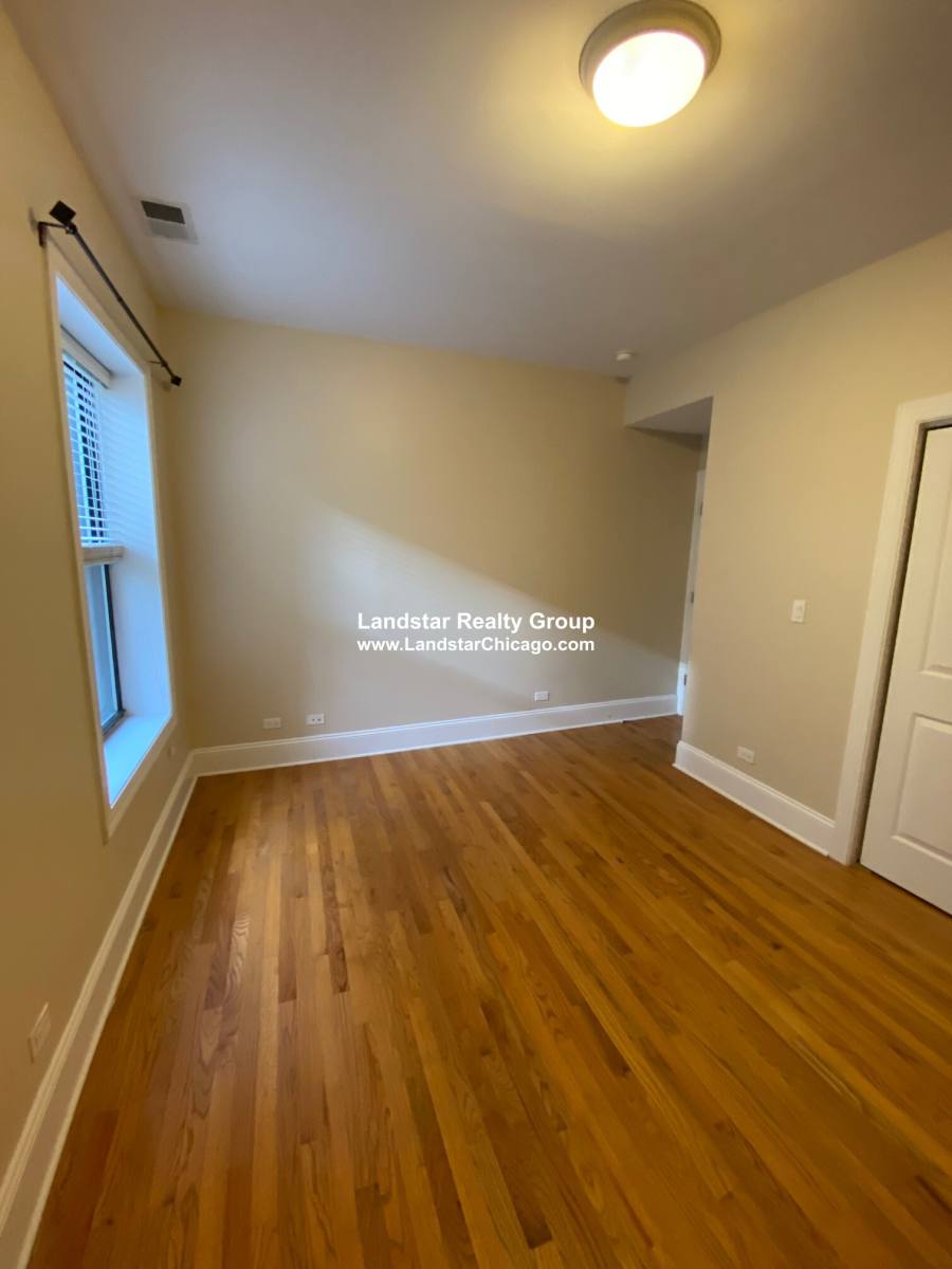 Apartment for rent at 618 Elmwood #2, Evanston, IL 60202
