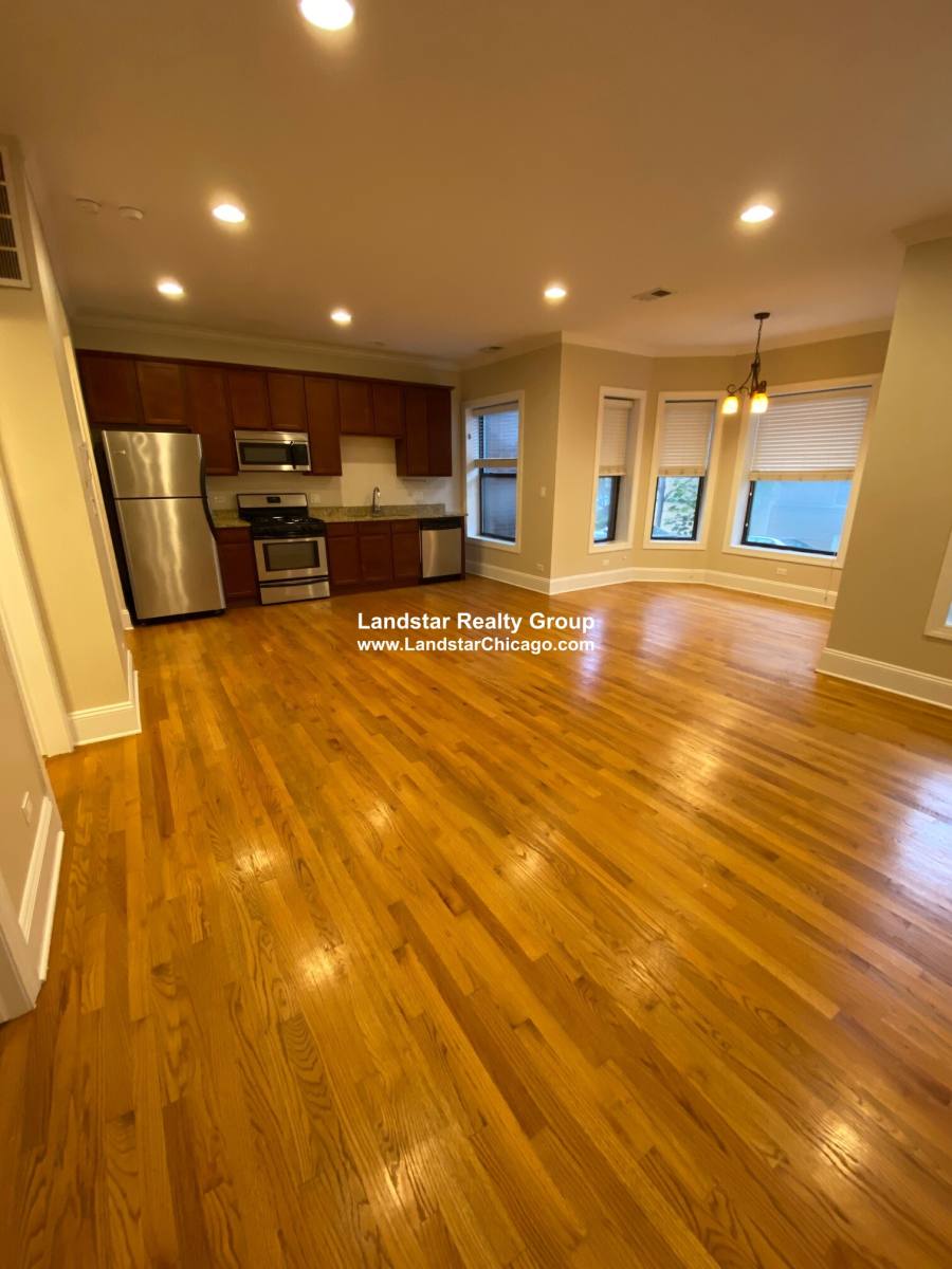 Apartment for rent at 618 Elmwood #2, Evanston, IL 60202