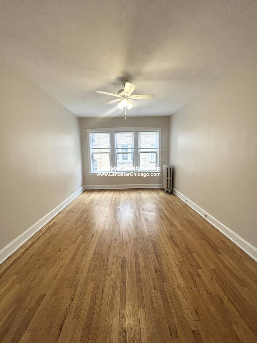 Apartment for rent at 40455 N Mozart #2W, Chicago, IL 60641