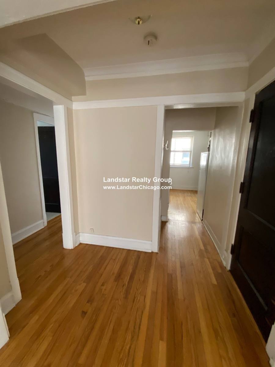 Apartment for rent at 1967 W Foster #3, Chicago, IL 60625