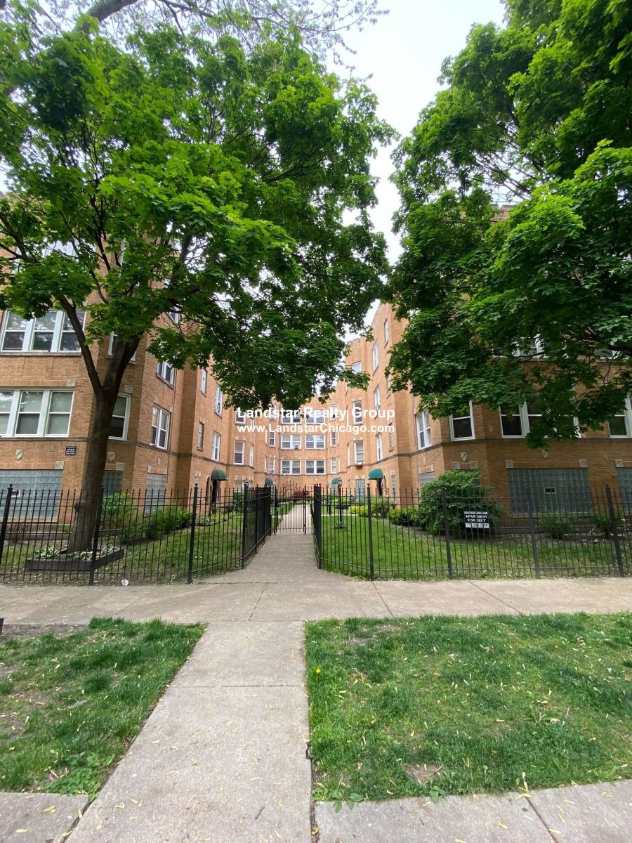 Apartment for rent at 5030 N Springfield #3W, Chicago, IL 60625