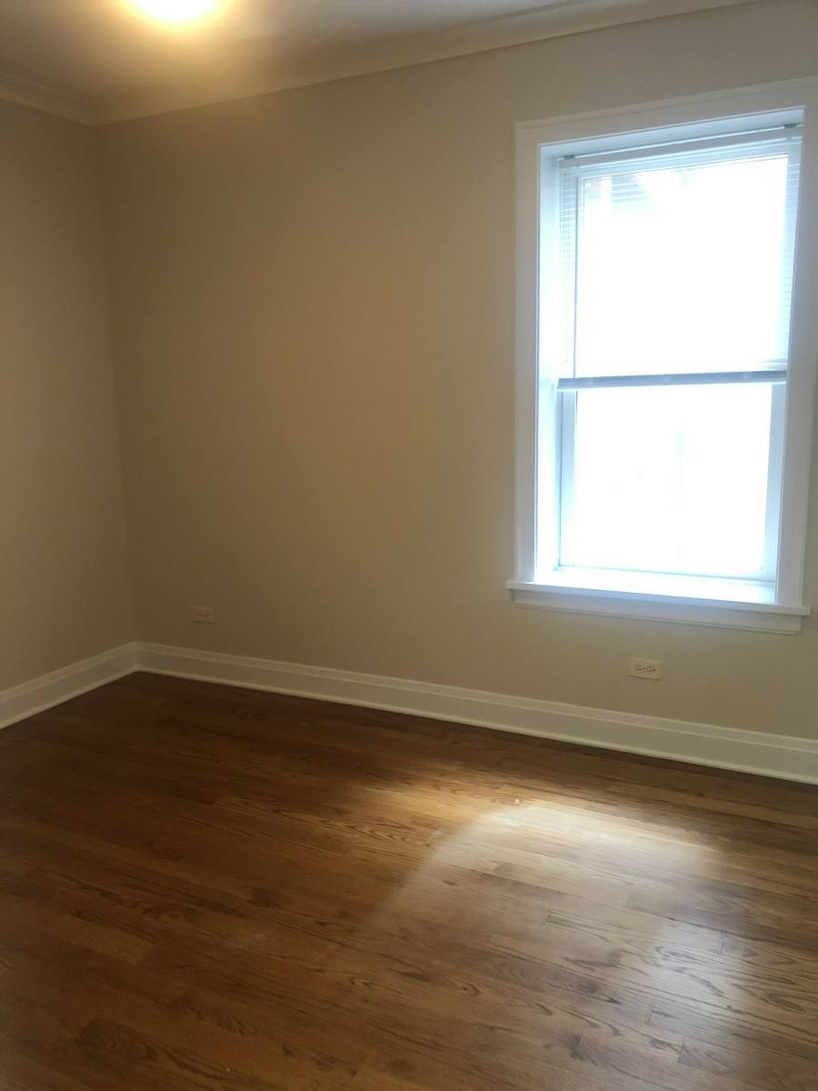 Apartment for rent at 2706 W Ainslie #2E, Chicago, IL 60625