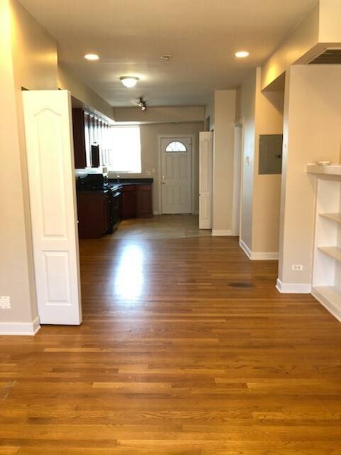 House for rent at 7462 N Greenview #2, Chicago, IL 60626