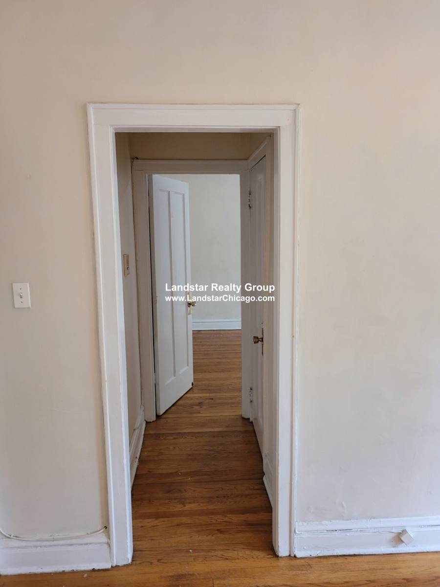 Apartment for rent at 914 Reba Place #3, Evanston, IL 60202