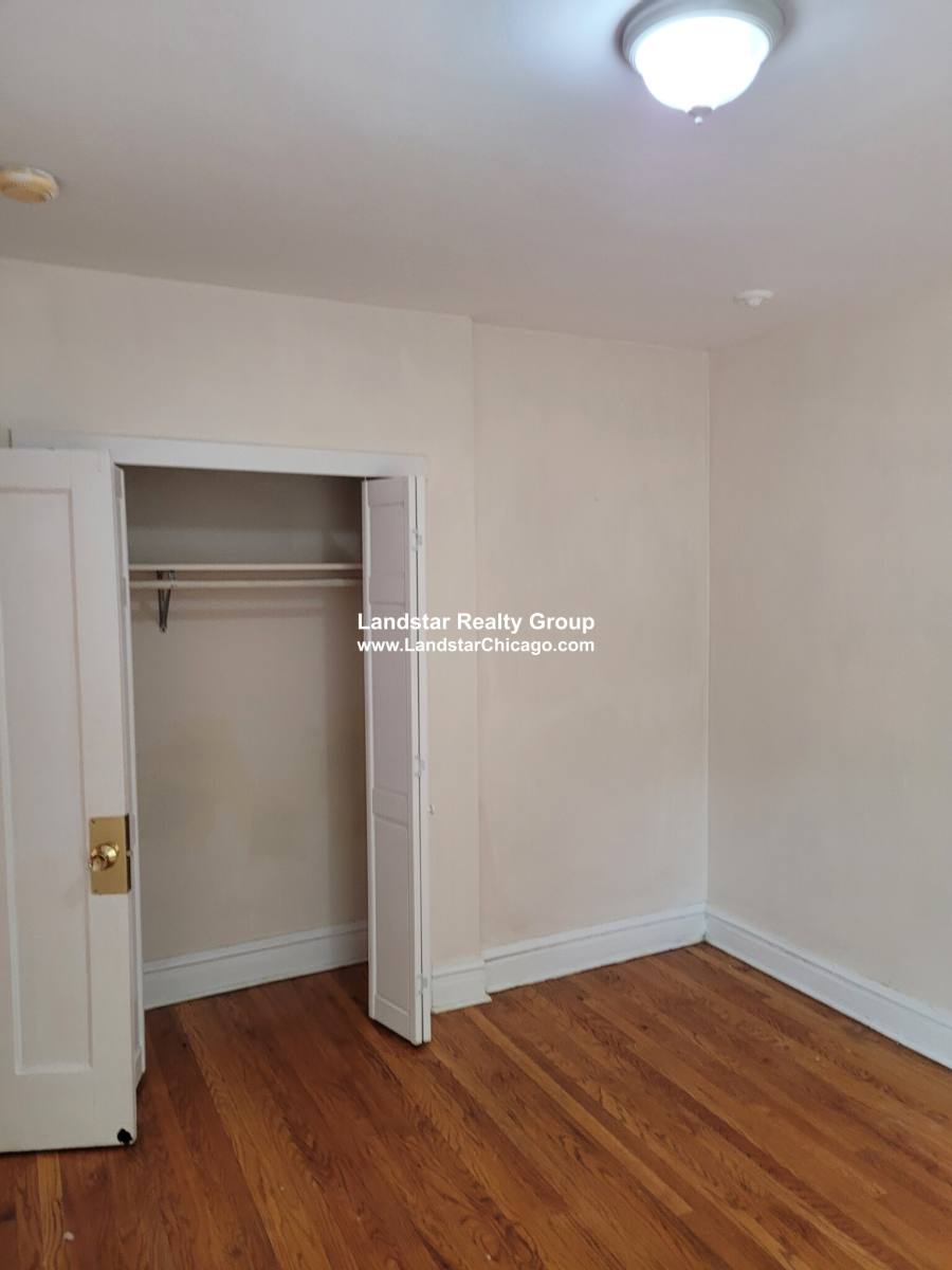 Apartment for rent at 914 Reba Place #3, Evanston, IL 60202