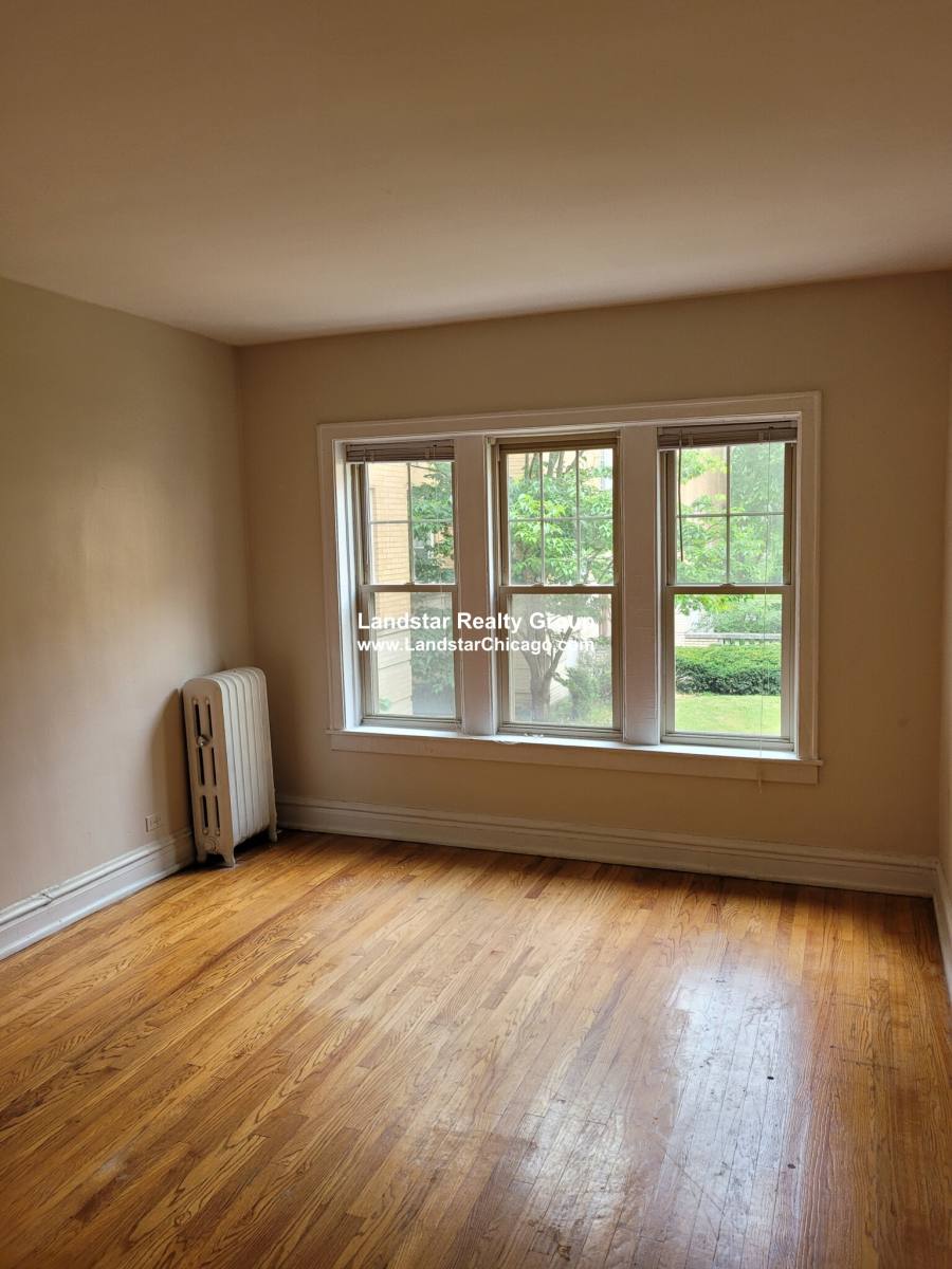 Apartment for rent at 914 Reba Place #3, Evanston, IL 60202