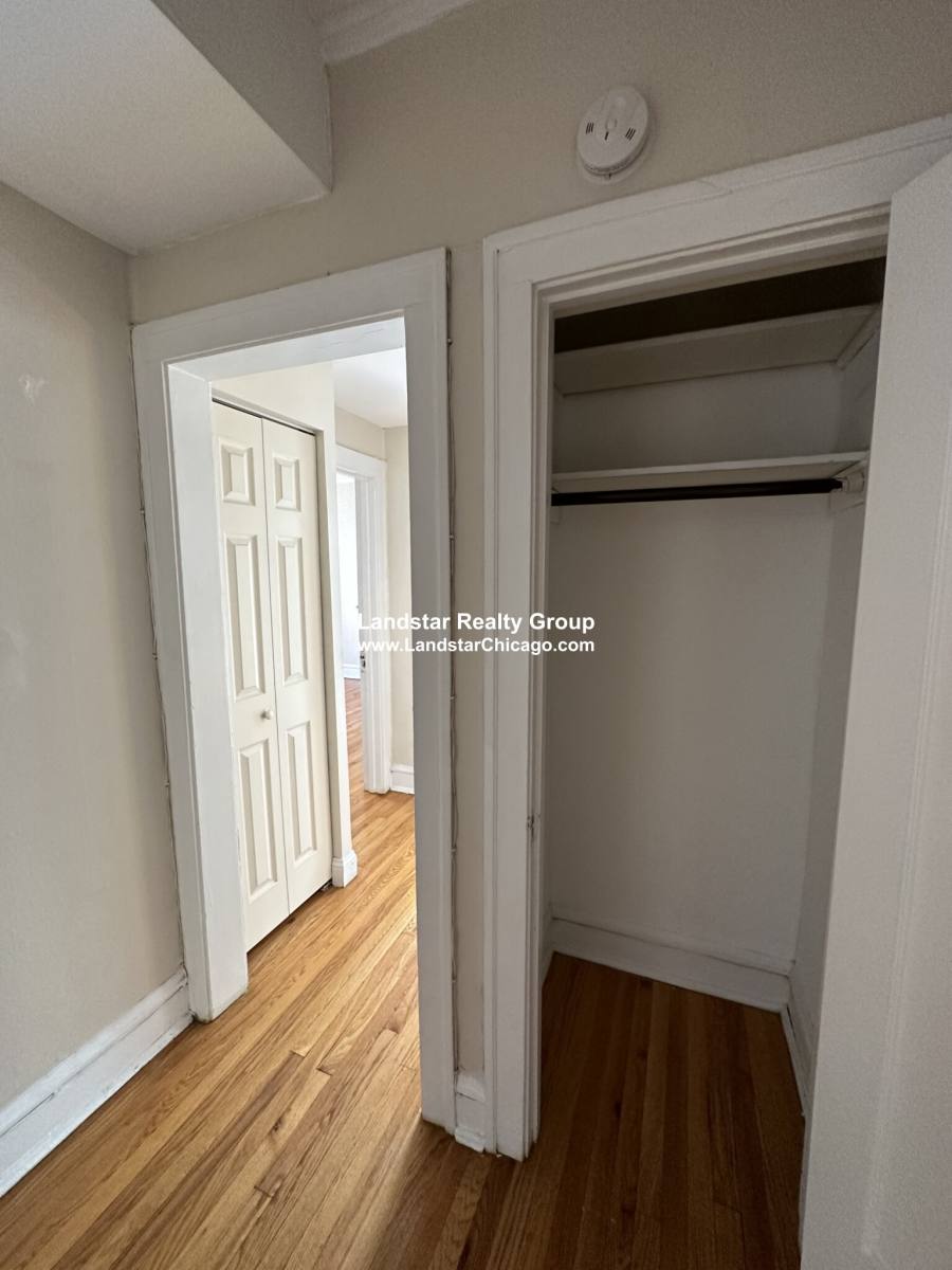 Apartment for rent at 927 Forest Ave #2E, Evanston, IL 60202