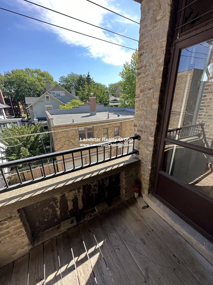 Apartment for rent at 927 Forest Ave #2E, Evanston, IL 60202