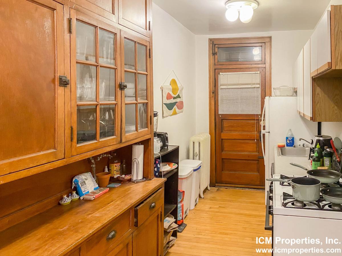 Apartment for rent at 1478 W Byron #1480-1 Fp, Chicago, IL 60613