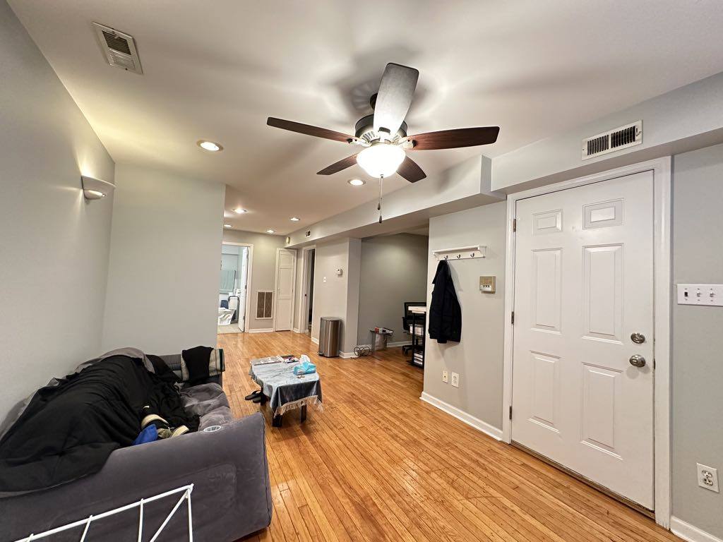 Apartment for rent at 1326 Claremont #I, Chicago, IL 60622