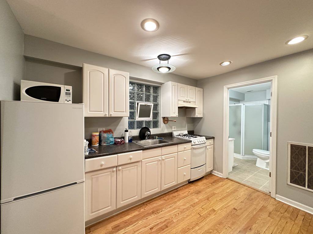 Apartment for rent at 1326 Claremont #I, Chicago, IL 60622