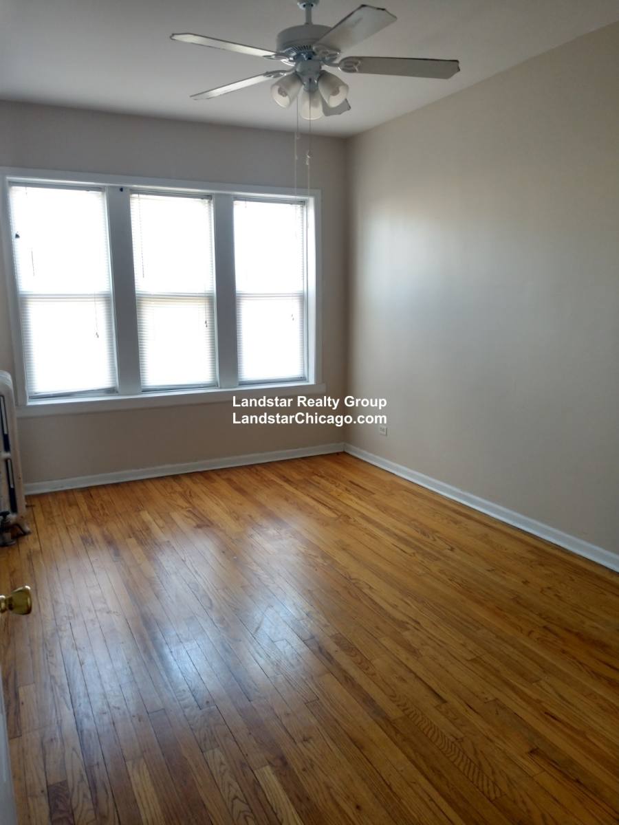 Apartment for rent at 40455 N Mozart #1E, Chicago, IL 60618