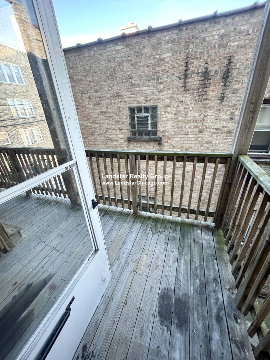 Apartment for rent at 7460 N Greenview #2, Chicago, IL 60626