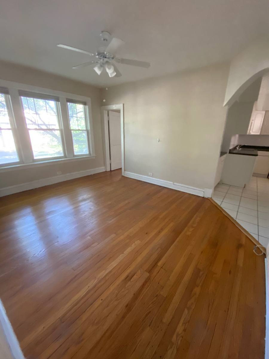 Apartment for rent at 800 Seward #2, Evanston, IL 60202
