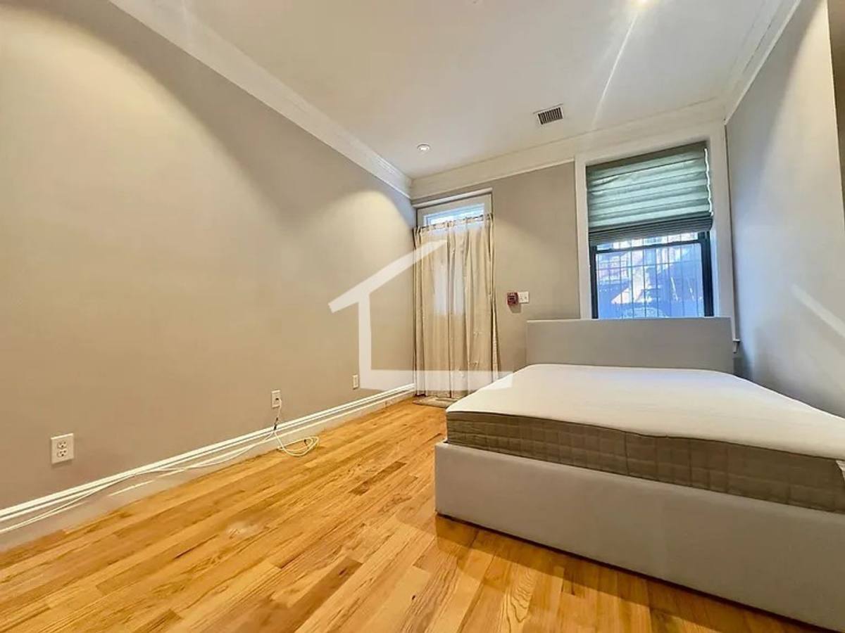 Apartment for rent at 684 Massachusetts Ave #7, Boston, MA 02118