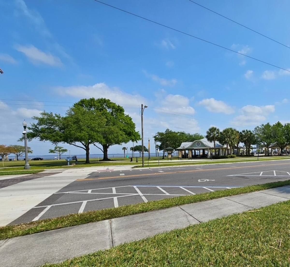 Apartment for rent at 711 E 1st St, Sanford, FL 32771
