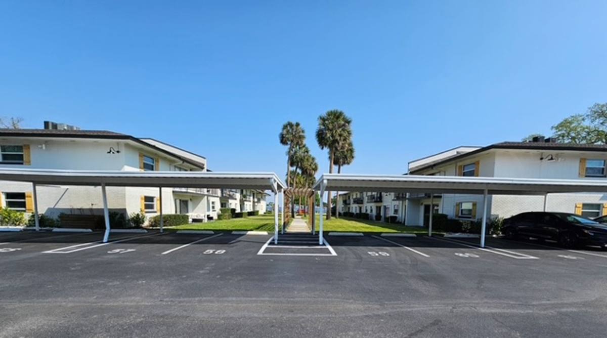 Apartment for rent at 711 E 1st St, Sanford, FL 32771
