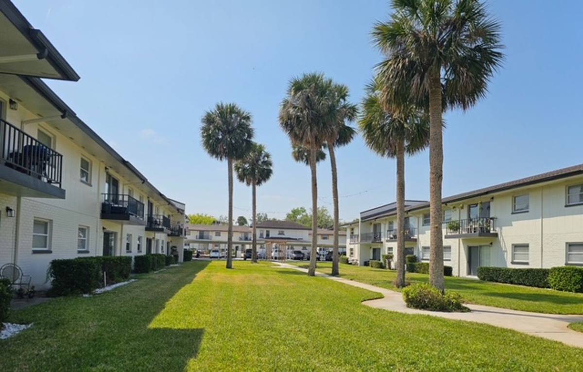 Apartment for rent at 711 E 1st St, Sanford, FL 32771