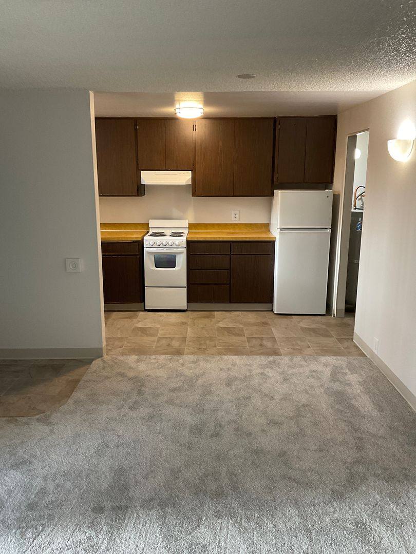 Apartment for rent at 1475 W 13th, Eugene, OR 97402