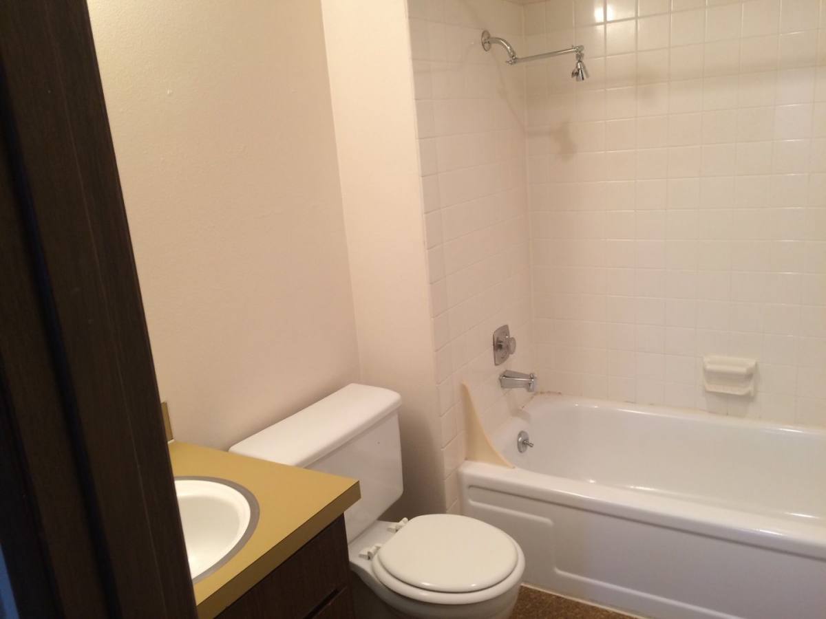 Apartment for rent at 1475 W 13th, Eugene, OR 97402