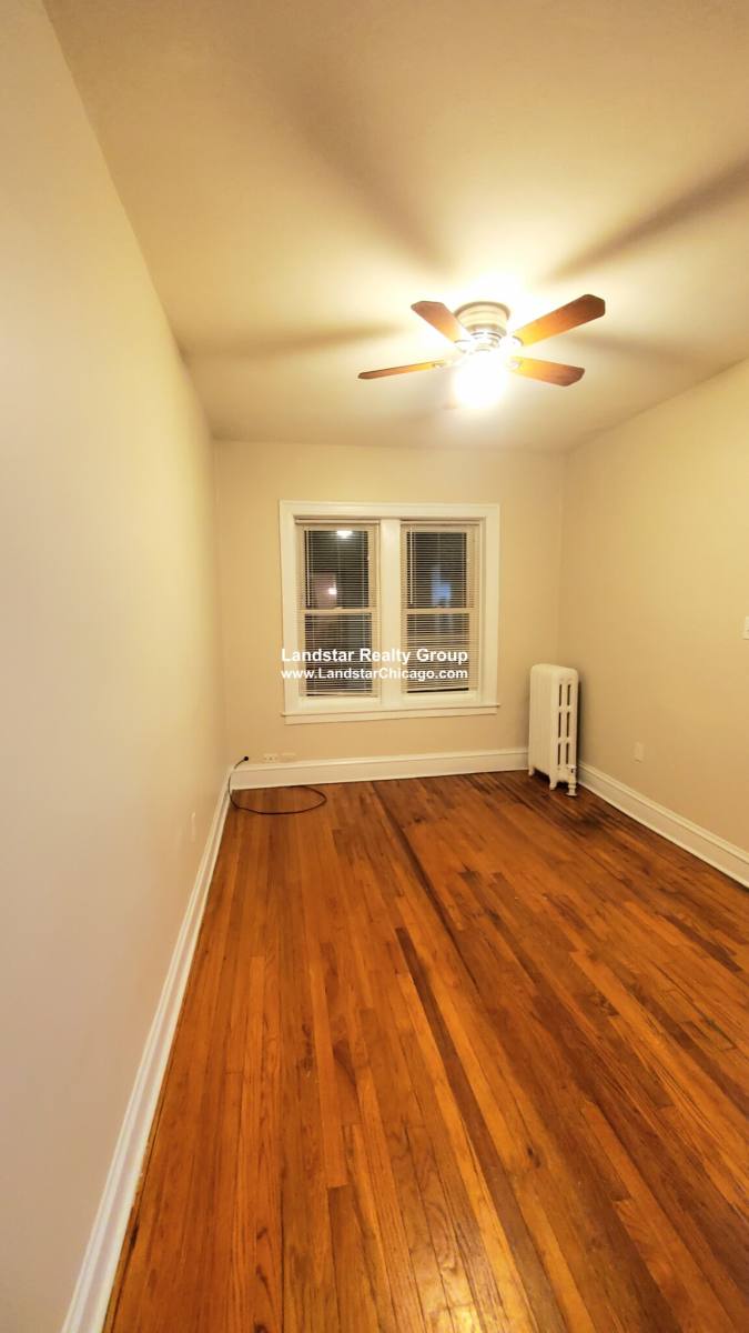 Apartment for rent at 1366 W Estes Ave, Chicago, IL 60626