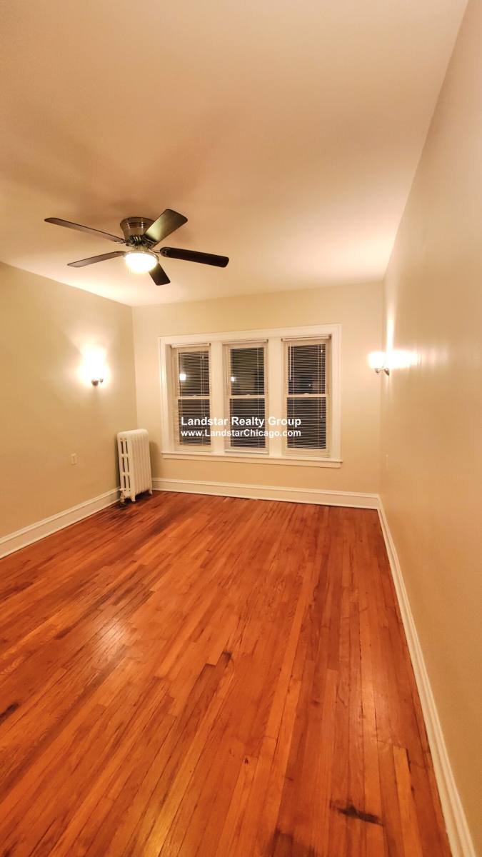 Apartment for rent at 1366 W Estes Ave, Chicago, IL 60626