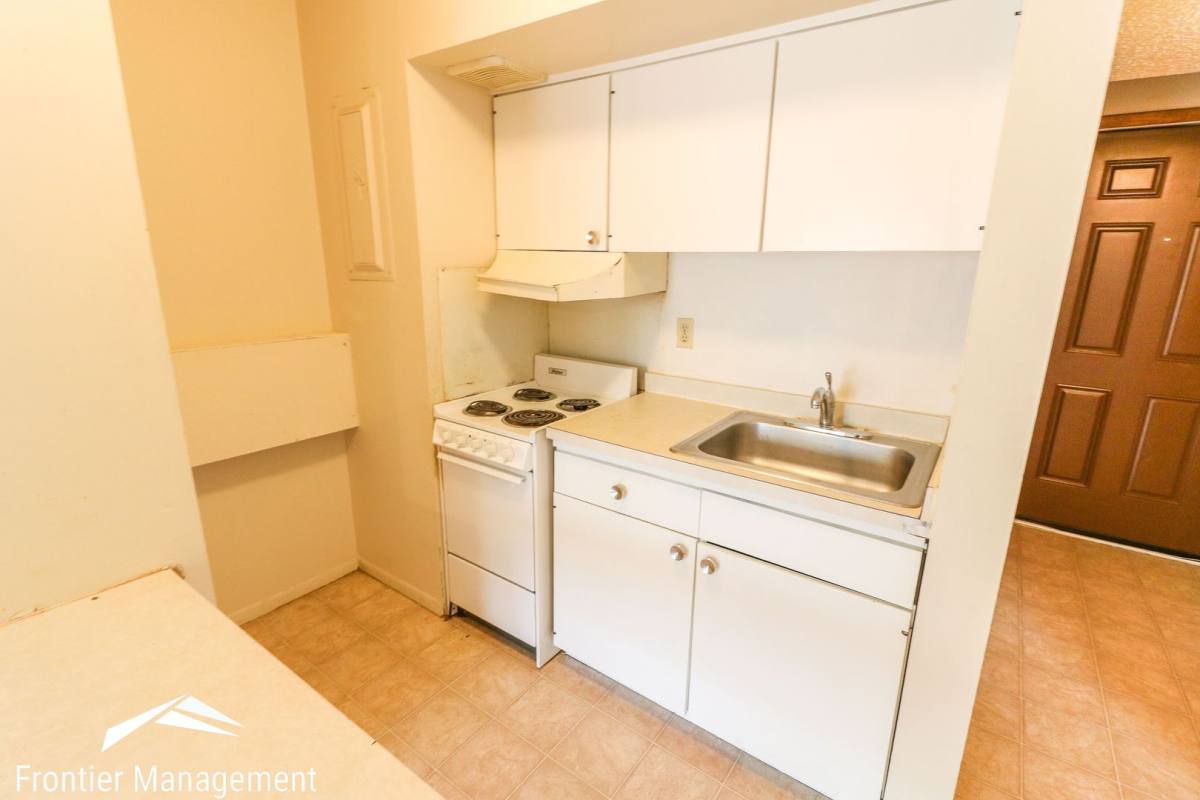 Apartment for rent at 1500 McCain Lane, Manhattan, KS 66502