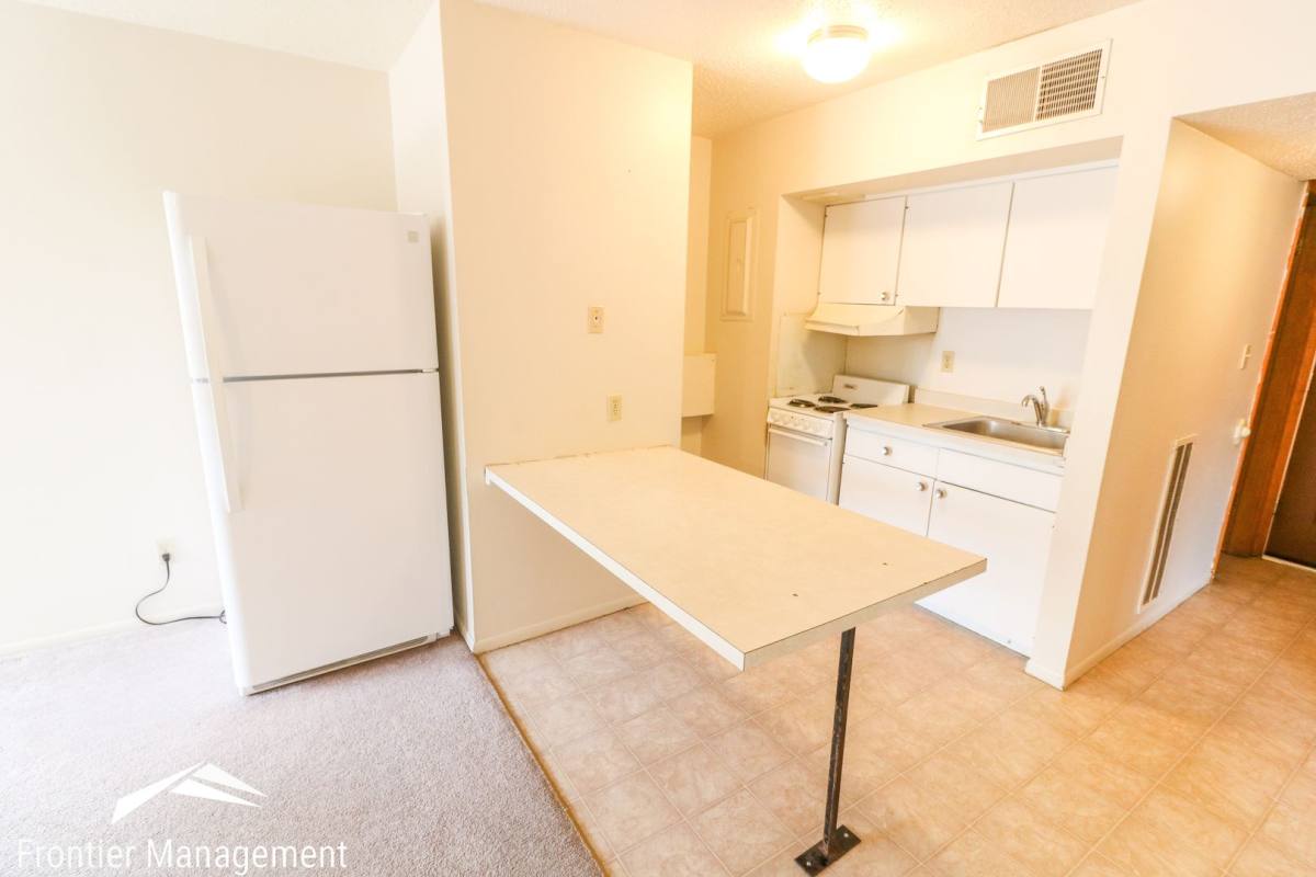 Apartment for rent at 1500 McCain Lane, Manhattan, KS 66502