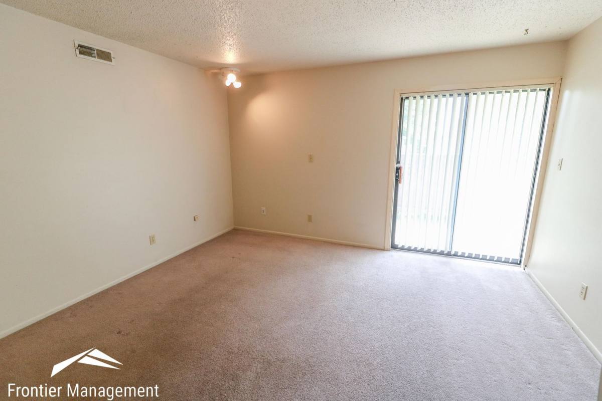 Apartment for rent at 1500 McCain Lane, Manhattan, KS 66502
