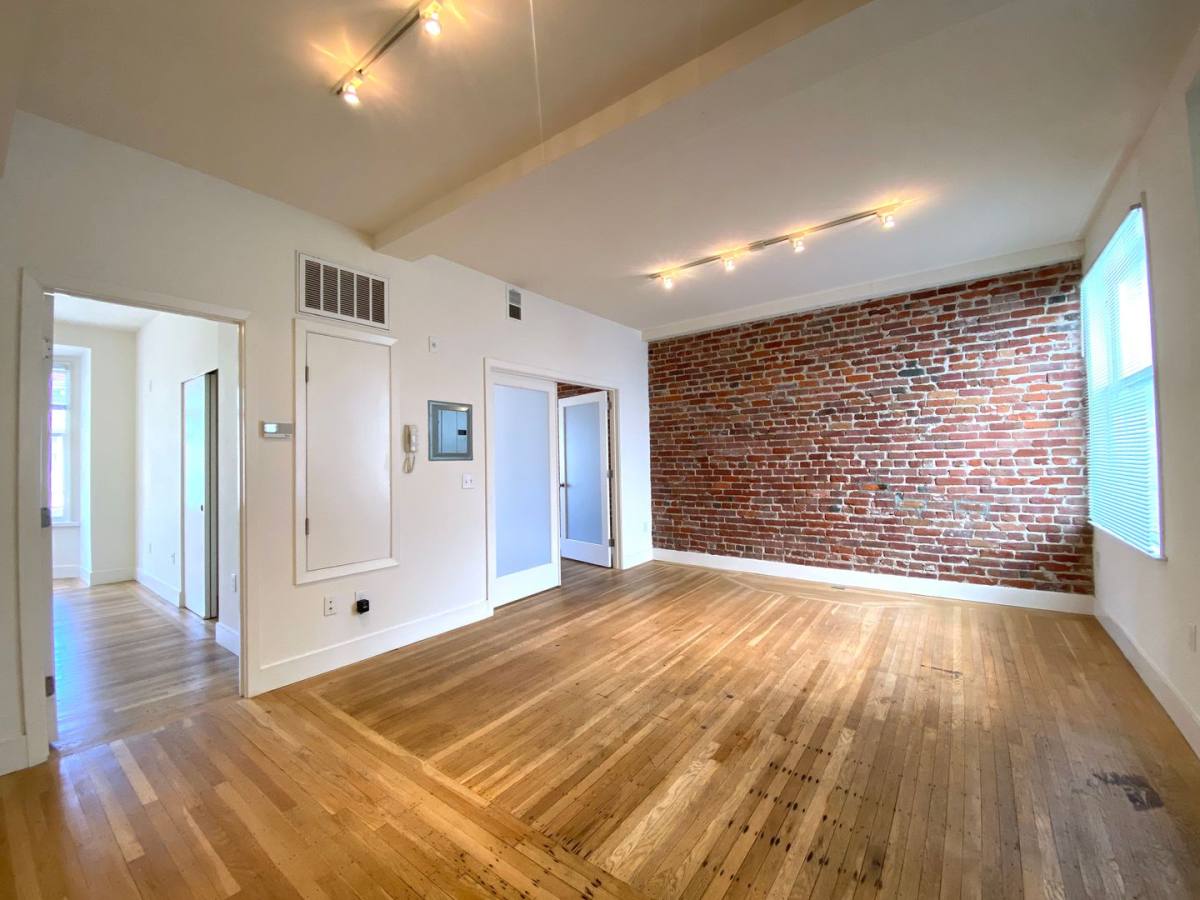 Apartment for rent at 725 Leavenworth, San Francisco, CA 94109