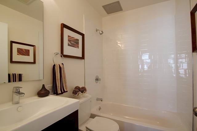 Apartment for rent at 725 Leavenworth, San Francisco, CA 94109