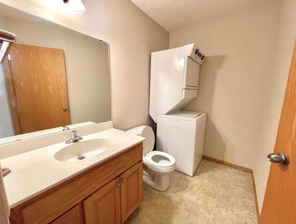 Townhouse for rent at 647-A W 9th, New Richmond, WI 54017