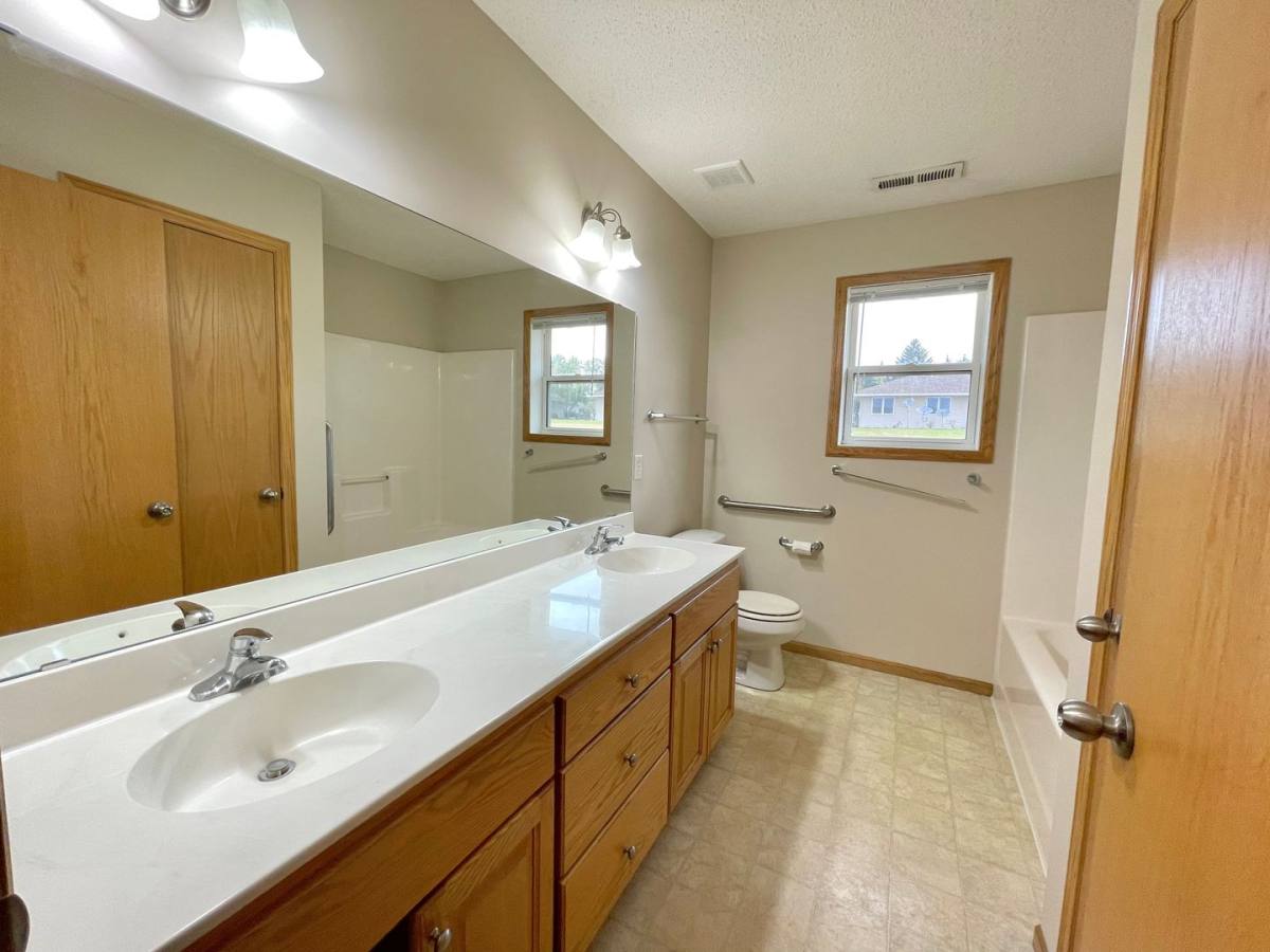 Townhouse for rent at 647-A W 9th, New Richmond, WI 54017
