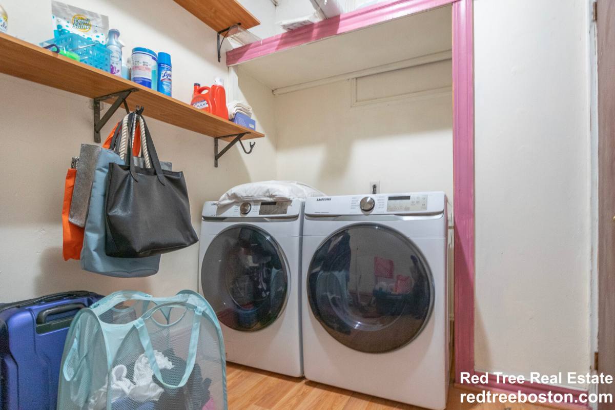 Apartment for rent at 872 Huntington Ave #1, Boston, MA 02115