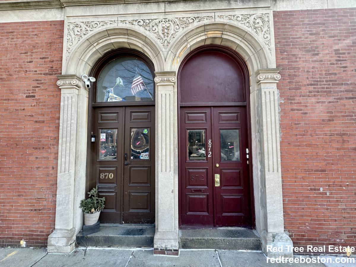 Apartment for rent at 872 Huntington Ave #1, Boston, MA 02115