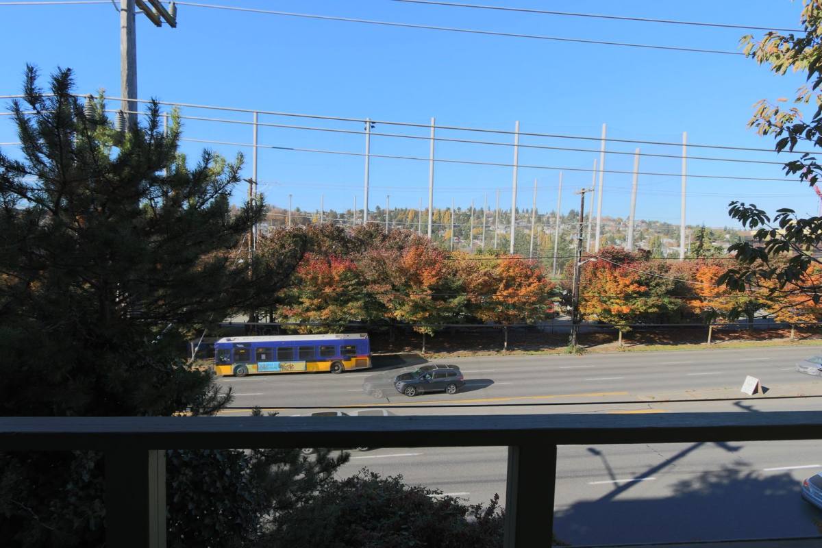 Apartment for rent at 2820 15th Ave W, Seattle, WA 98119