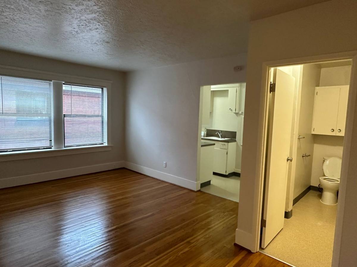 Apartment for rent at 829 SE 15th Ave, Portland, OR 97214