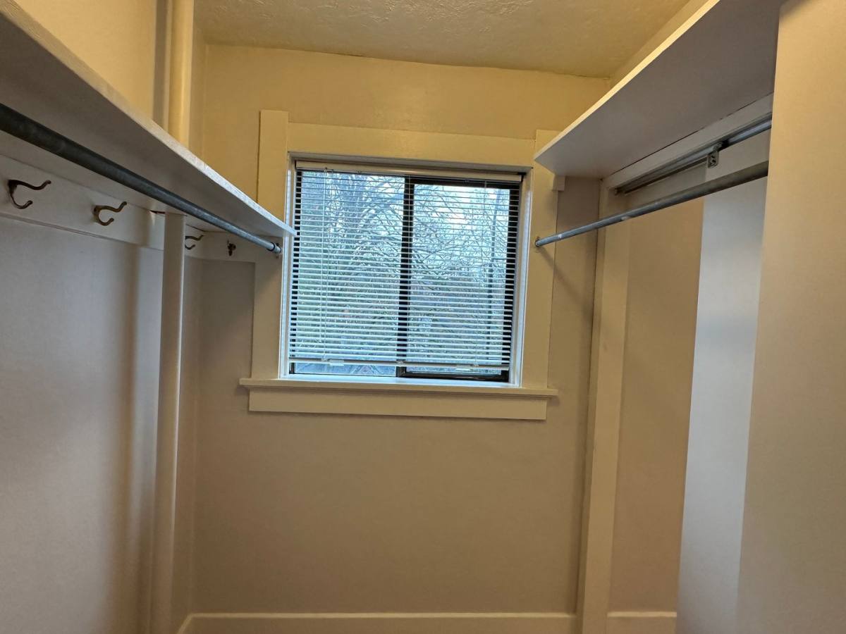 Apartment for rent at 829 SE 15th Ave, Portland, OR 97214