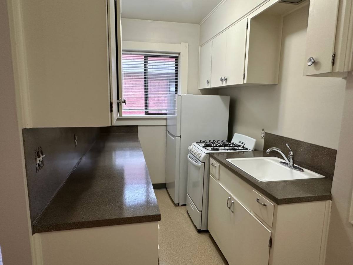 Apartment for rent at 829 SE 15th Ave, Portland, OR 97214