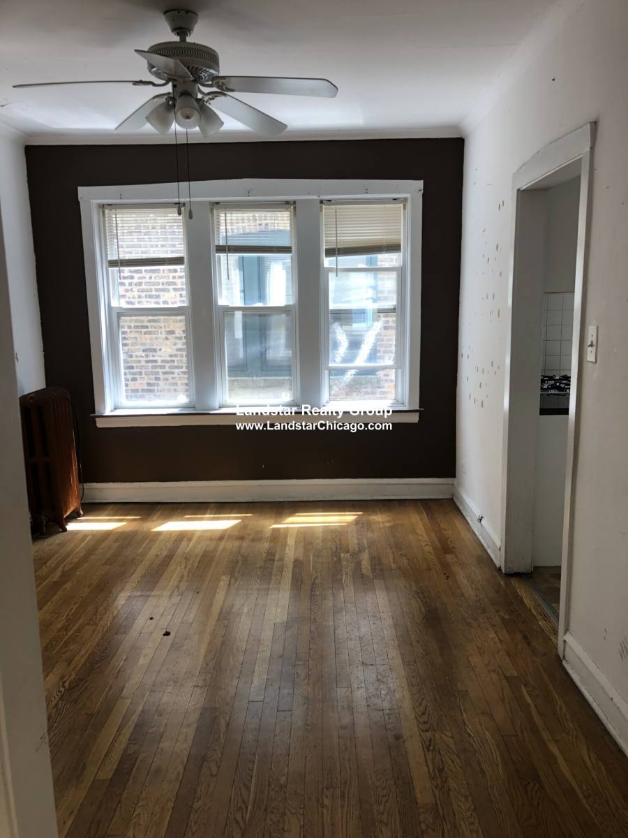 Apartment for rent at 4043 N Mozart #1E, Chicago, IL 60618