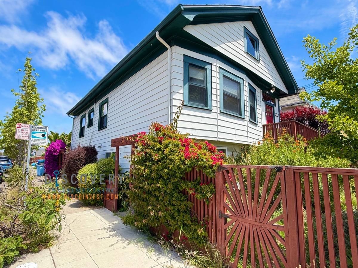 Apartment for rent at 1301 Alcatraz Ave, Berkeley, CA 94702