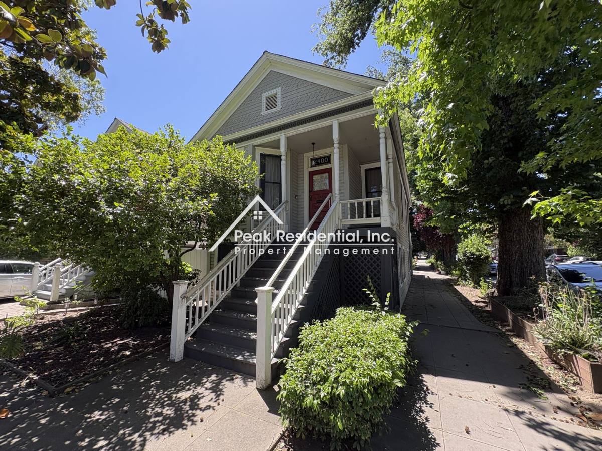 House for rent at 2400 I St, Sacramento, CA 95816