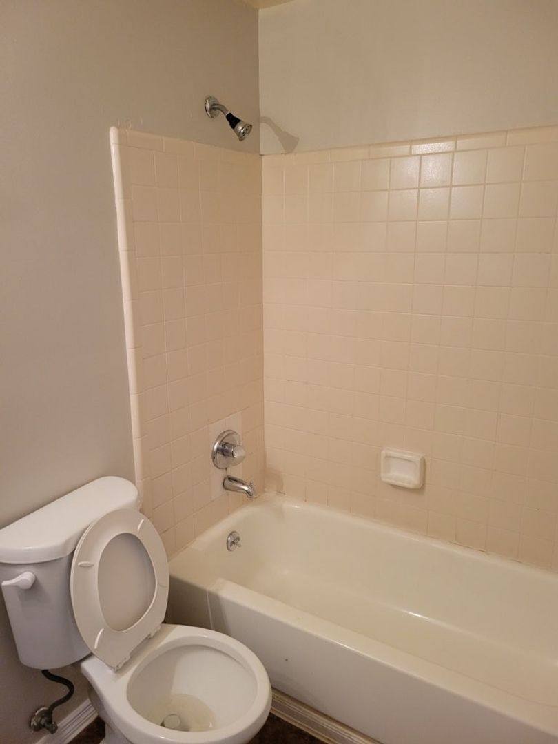Apartment for rent at 7203 SW 44th Place, Gainesville, FL 32608